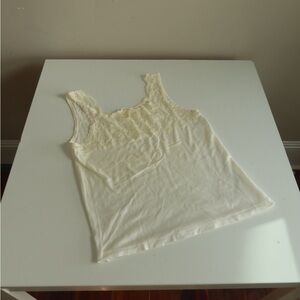 Creamy Buttery & Lace White Staple Cami 𖦹